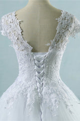 Elegant V-Neck Tull Lace White Wedding Dress Short Sleeves Appliques Bridal Gowns Online