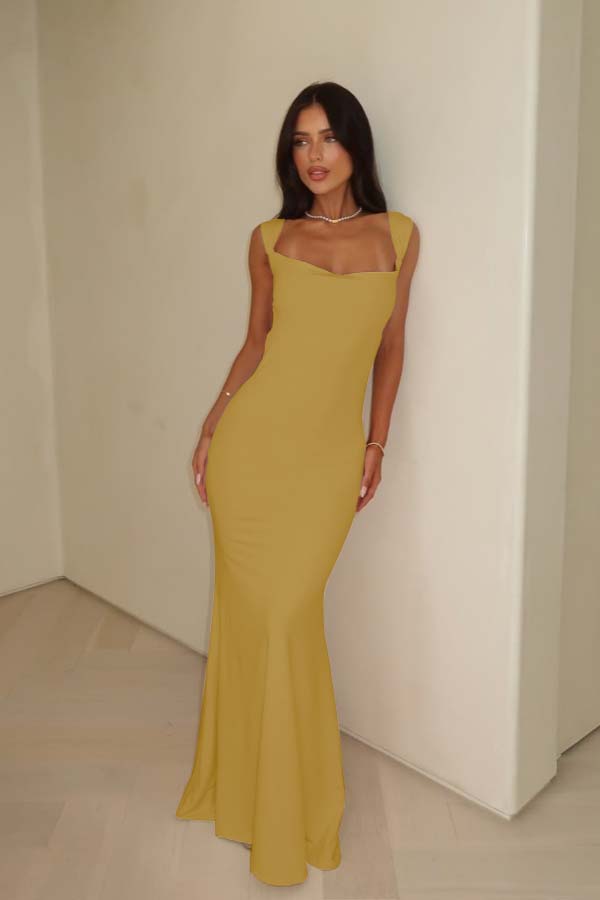 Stunning Straps Sleeveless Long Mermaid Formal Dress With Pleated