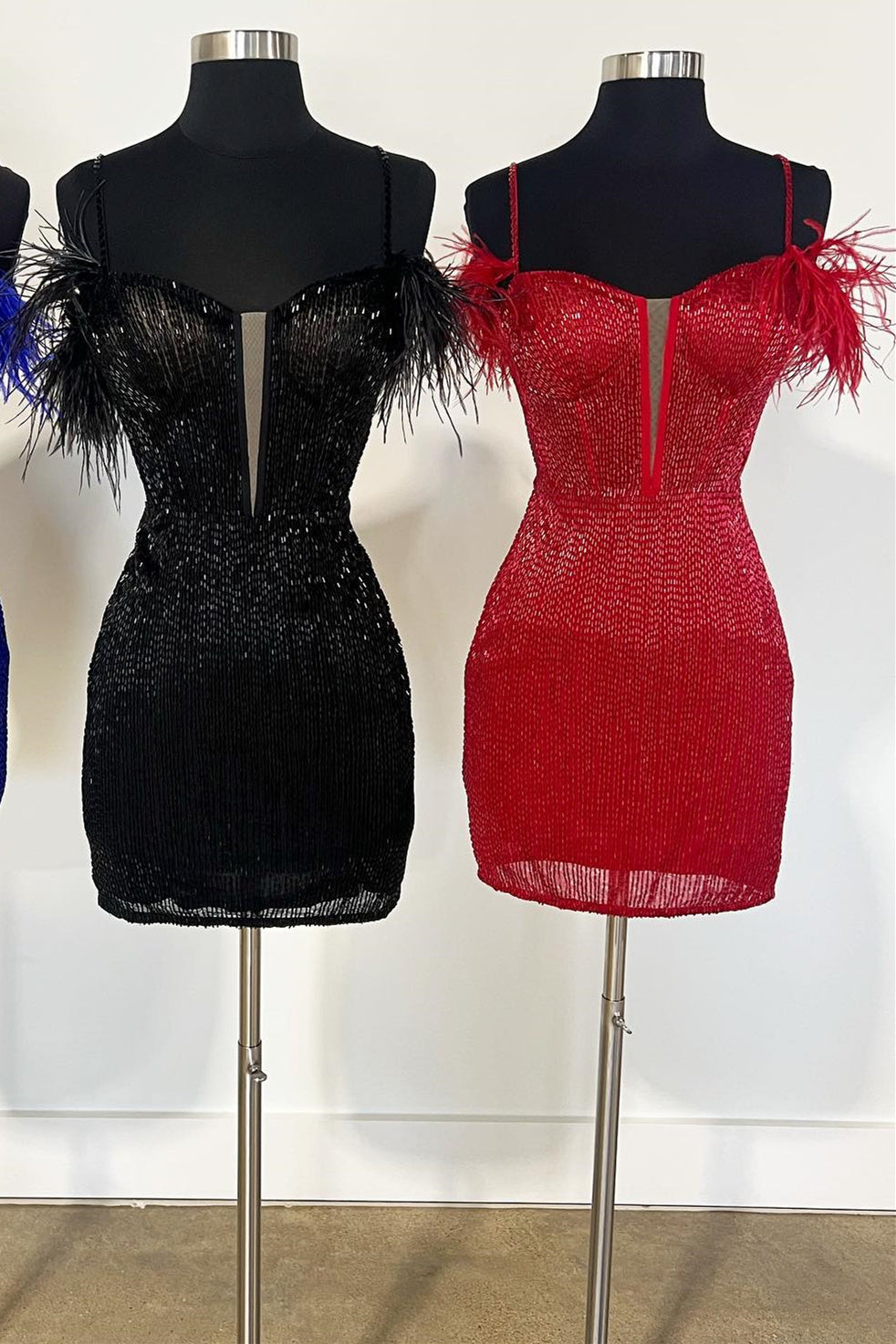 Feather-Sleeve Beaded Short Stylish Homecoming Dress