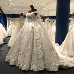 Glamorous A-line White Ruffles Wedding Dresses With Appliques Off-the-shoulder Lace Bridal Gowns On Sale