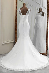 Glamorous Jewel Lace Beading Wedding Dresses Sleeveless Appliques Mermaid Bridal Gowns