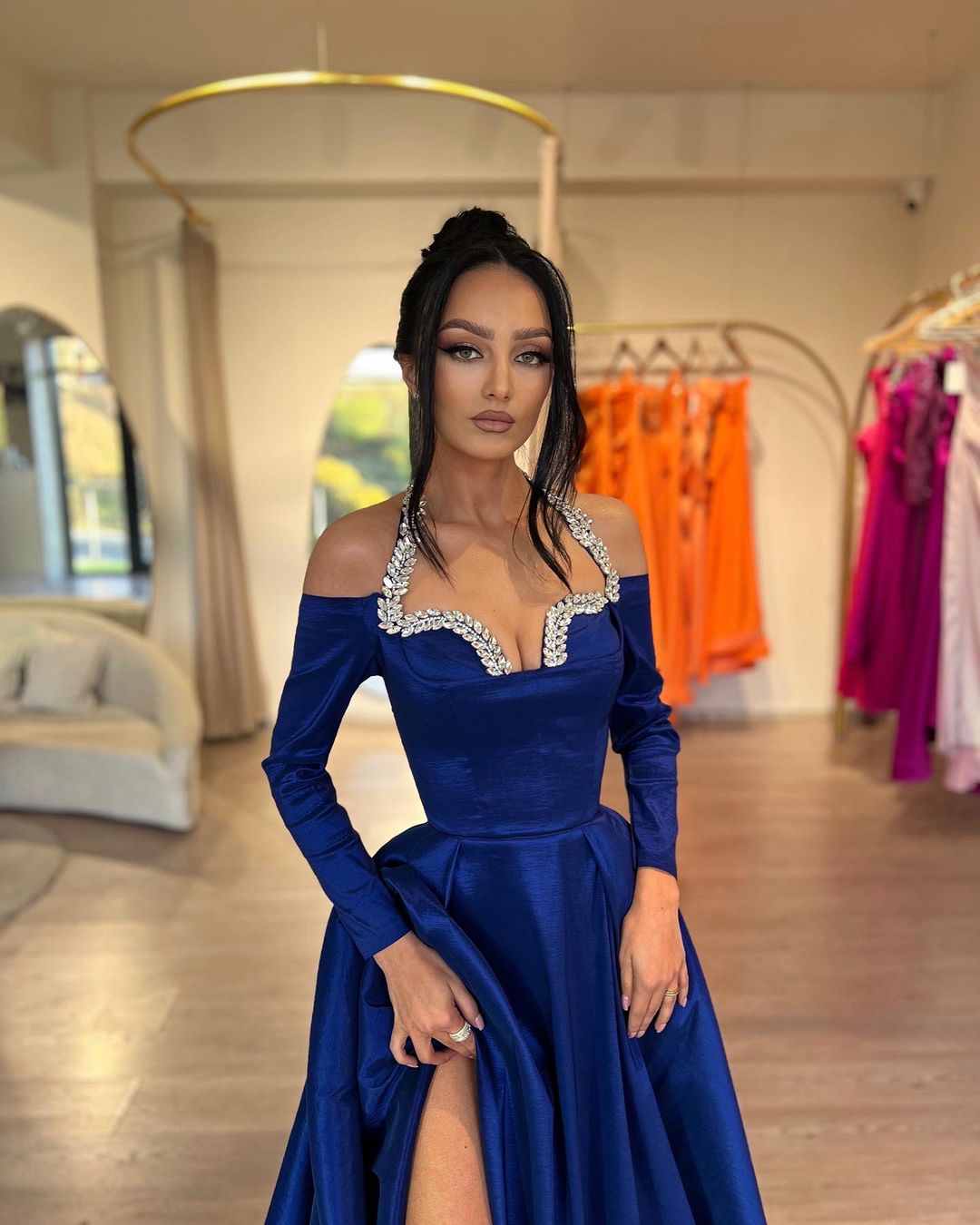 Glamorous Royal Blue A-line Halter Long Sleeves Rhinestones Prom Dress With Slit