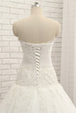 Glamorous Strapless Tulle Lace Wedding Dress Sweetheart Sleeveless Bridal Gowns with Appliques On Sale