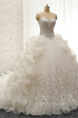 Glamorous Sweetheart White Sequins Wedding Dresses With Appliques Tulle Ruffles Bridal Gowns Online