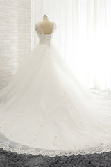 Glamorous V neck Straps White Wedding Dresses With Appliques A line Sleeveless Tulle Bridal Gowns Online
