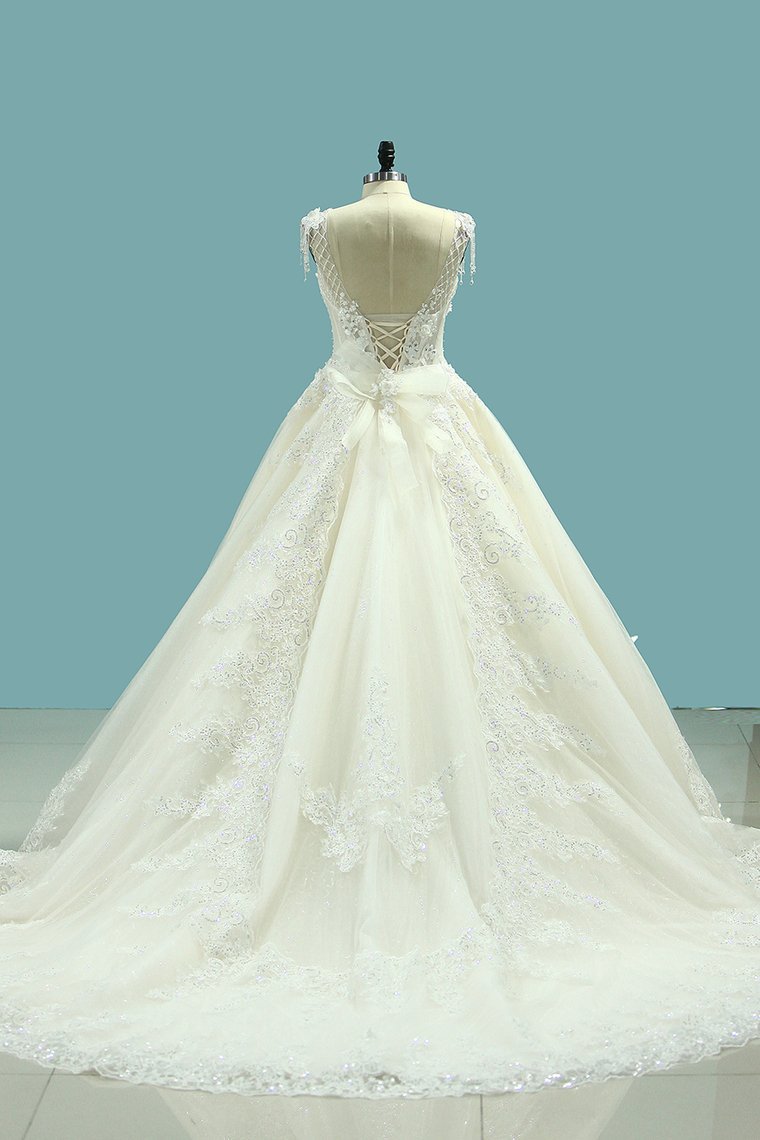 Gorgeous Ball Gown Jewel Champagne Tulle Wedding Dress Lace Appliques Beadings Bridal Gowns with Tassels