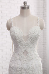 Gorgeous Spaghetti Straps V-Neck Mermaid Wedding Dress White Lace Appliques Sleeveless Bridal Gowns Online