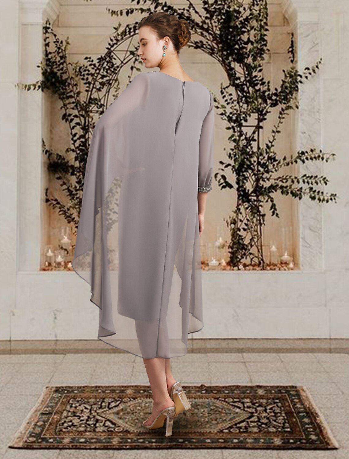 Elegant Knee-Length Mother of the Bride Sheath/Column Jewel Neck Dress