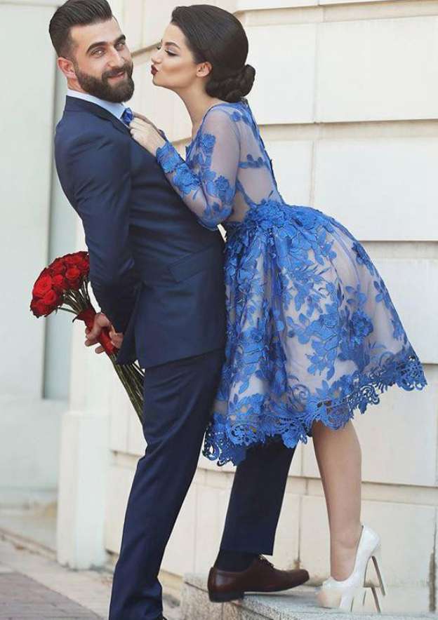Knee-Length Lace Homecoming Dress with Elegant A-line/Princess Bateau Newinlook Knee-Length Lace Homecoming Dress with Elegant A-line/Princess Bateau Newinlook