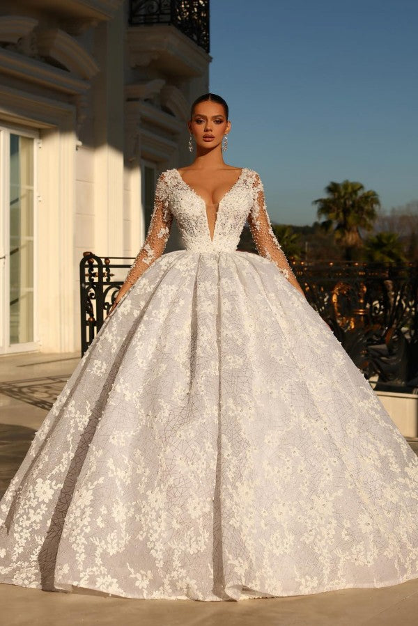 Long Sleeves Ball Gown Wedding Dress Lace Appliques V-Neck