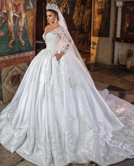 Long Sleeves Ball Gown Wedding Dress V-Neck With Lace Appliques