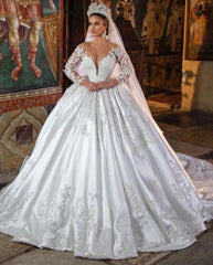 Long Sleeves Ball Gown Wedding Dress V-Neck With Lace Appliques