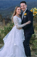 Long Sleeves V-Neck Wedding Dress Ruffles With Lace Appliques
