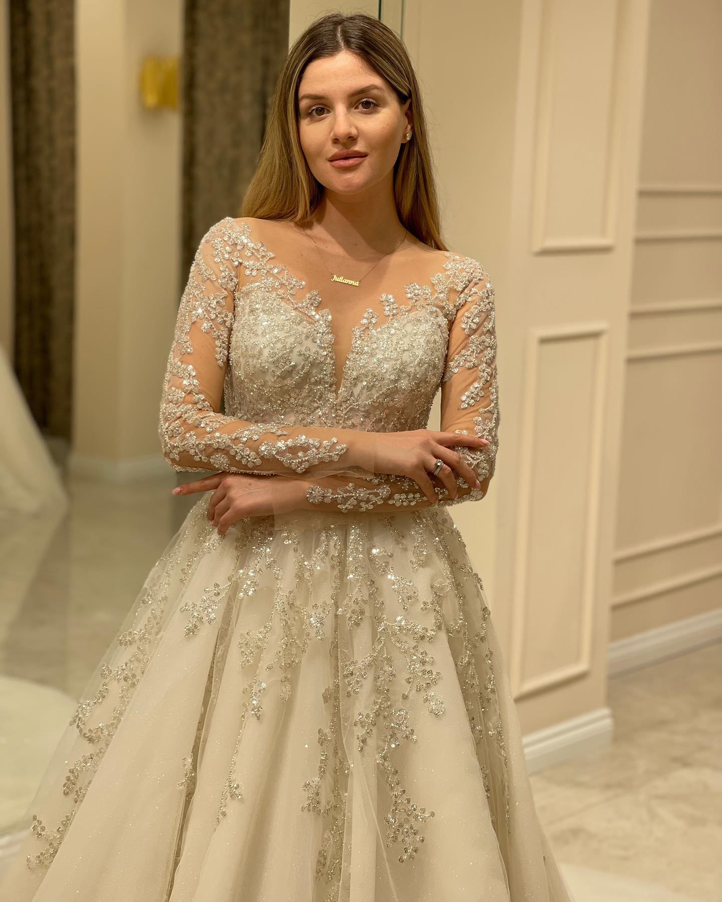Long Sleeves Wedding Dress Lace Appliques A-Line Newinlook Long Sleeves Wedding Dress Lace Appliques A-Line Newinlook