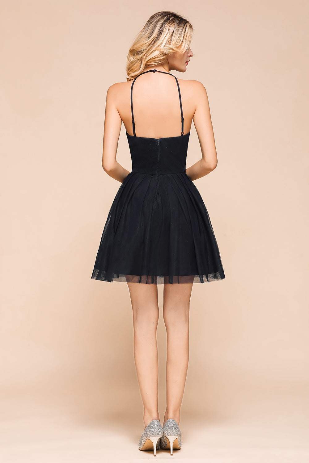 Lovely Halter Tulle Short Prom Dress Lace Appliques Homecoming Dress Online