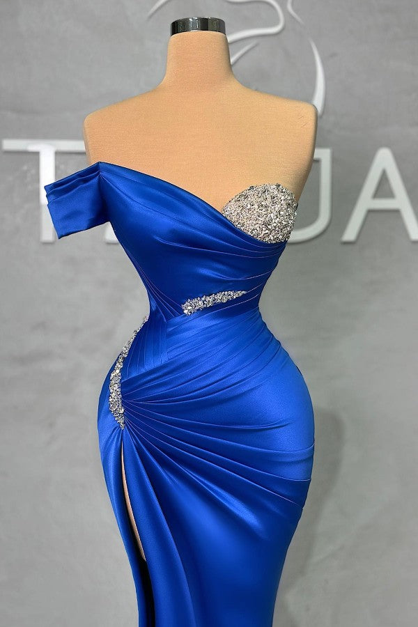 Off-the-Shoulder Royal Blue Prom Dress Mermaid With Beads