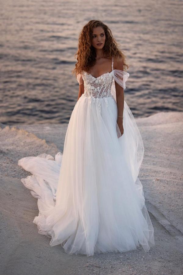 Off-the-Shoulder Tulle Bridal Dress Princess Lace