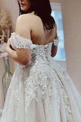 Off-the-Shoulder Wedding Dress Tulle Princess With Lace Appliques