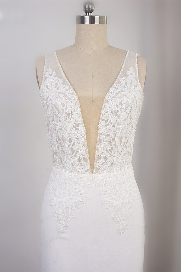 Sexy Deep-V-Neck Chiffon Sheath Wedding Dress Lace Appliques Sleeveless Pearls Bridal Gowns Online
