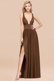 Sexy Deep V-Neck Sleeveless Bridesmaid Dress Burgundy Chiffon Wedding Party Dress