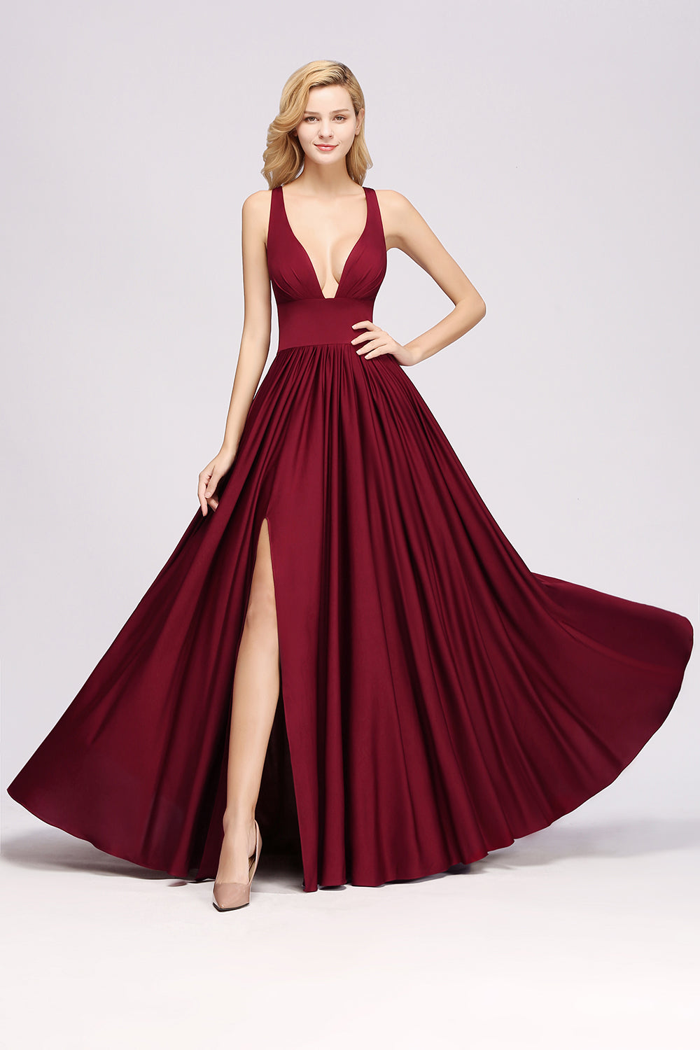 Sexy Deep V-Neck Sleeveless Bridesmaid Dress Burgundy Chiffon Wedding Party Dress