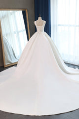 Sexy Deep-V-Neck Straps Satin Wedding Dress Ball Gown Ruffles Sleeveless Bridal Gowns Online