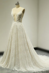 Sexy Tulle Deep-V-Neck Lace Wedding Dress Sleeveless Appliques Pearls Bridal Gowns On Sale