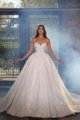 Spaghetti-Straps Ball Gown Wedding Dress Sleeveless With Appliques