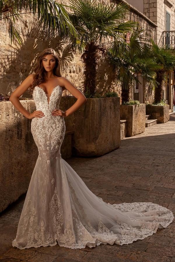 Spaghetti-Straps Lace Wedding Dress Mermaid Long Online
