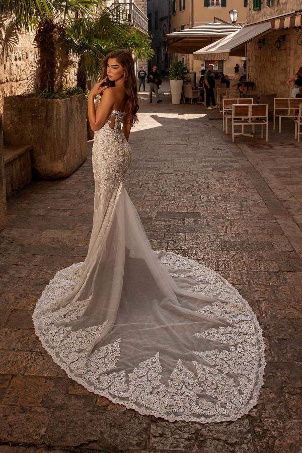 Spaghetti-Straps Lace Wedding Dress Mermaid Long Online