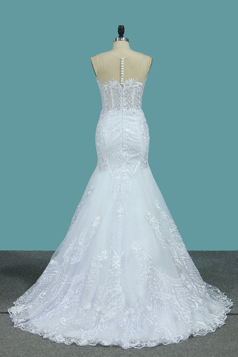 stylish Jewel Sleeveless White Tulle Wedding Dress Mermaid Appliques Bridal Gowns with Wraps Online