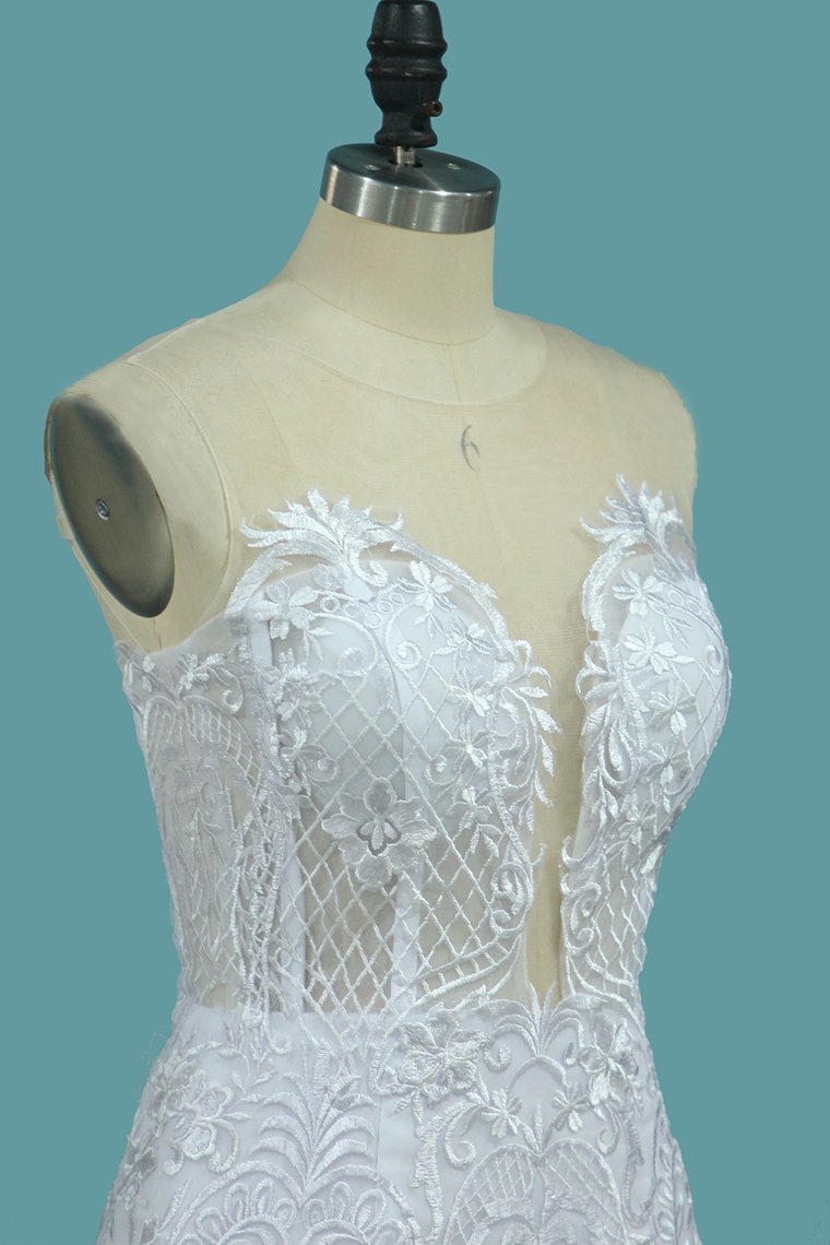 stylish Jewel Sleeveless White Tulle Wedding Dress Mermaid Appliques Bridal Gowns with Wraps Online
