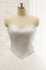 Stylish Sweatheart White Sequins Wedding Dresses A line Tulle Bridal Gowns On Sale
