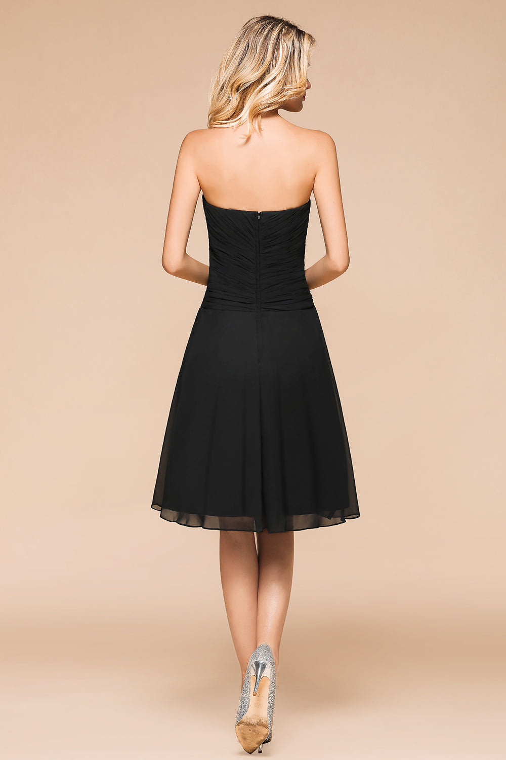 Sweetheart Ruffle Short Black Bridesmaid Dress