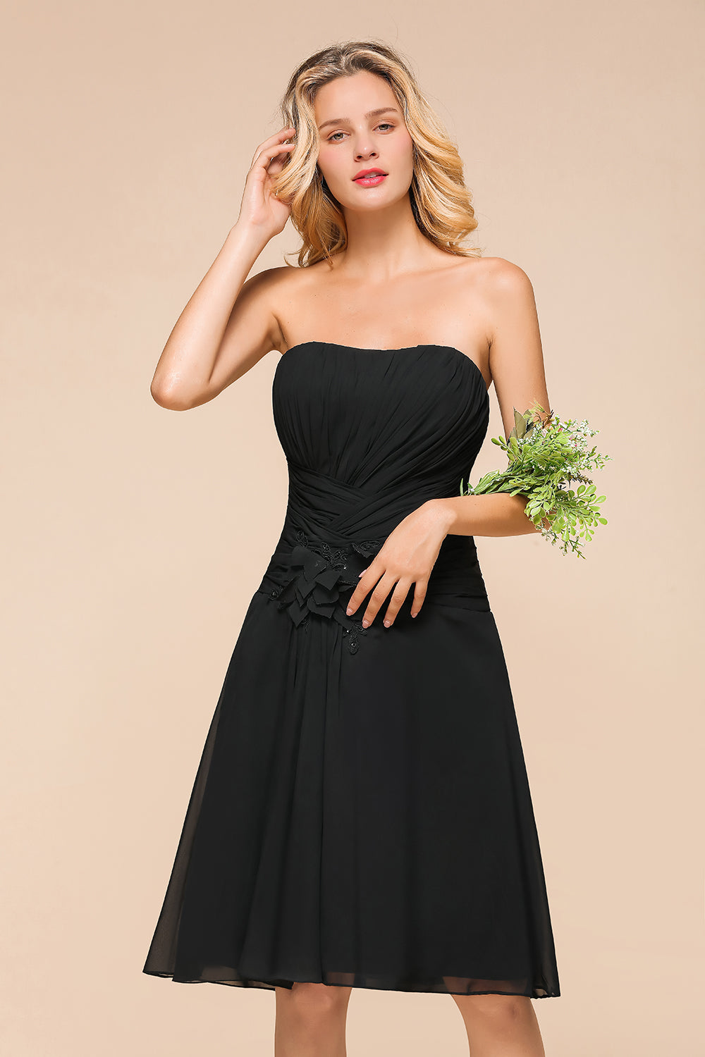 Sweetheart Ruffle Short Black Bridesmaid Dress