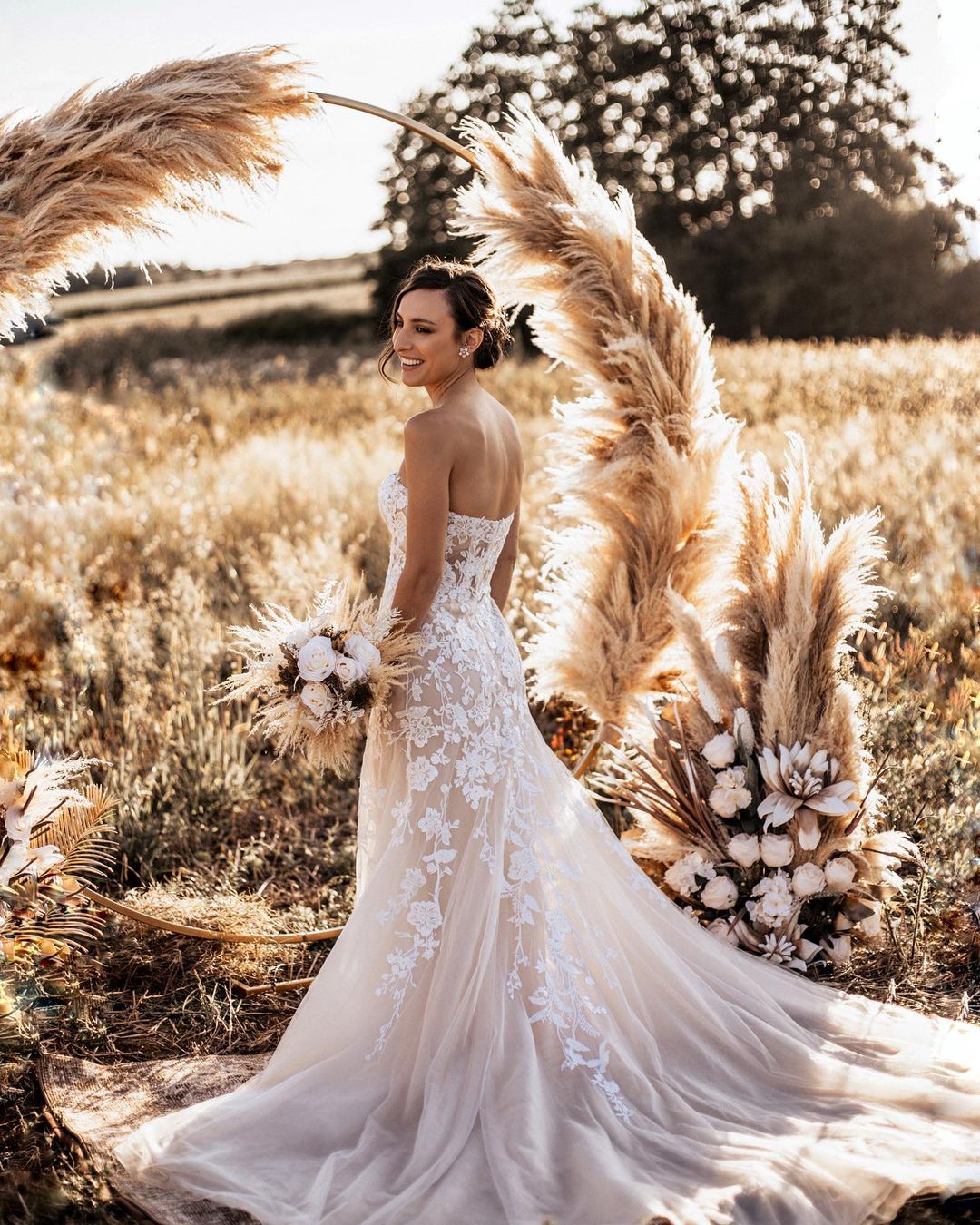 Vintage Sweetheart Mermaid Wedding Dress With Lace Appliques Newinlook Vintage Sweetheart Mermaid Wedding Dress With Lace Appliques Newinlook